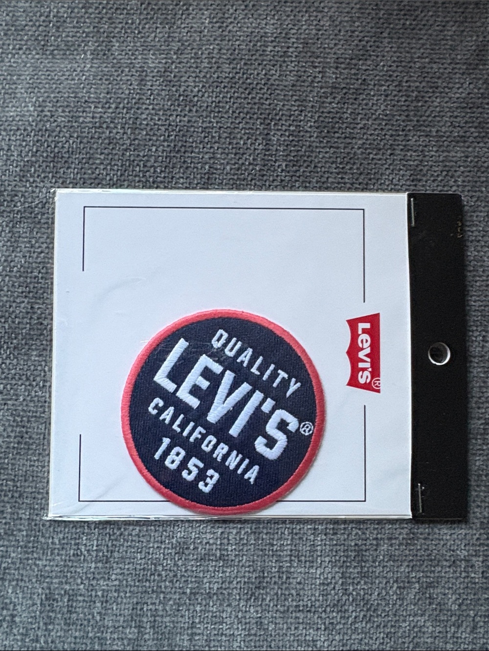 Levi's Assorted Logo & Patch Set - Picture 5 of 6